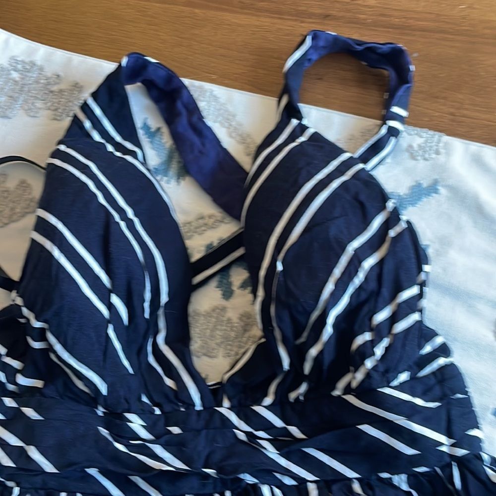 NWT selfie romper   - Picture 5 of 5